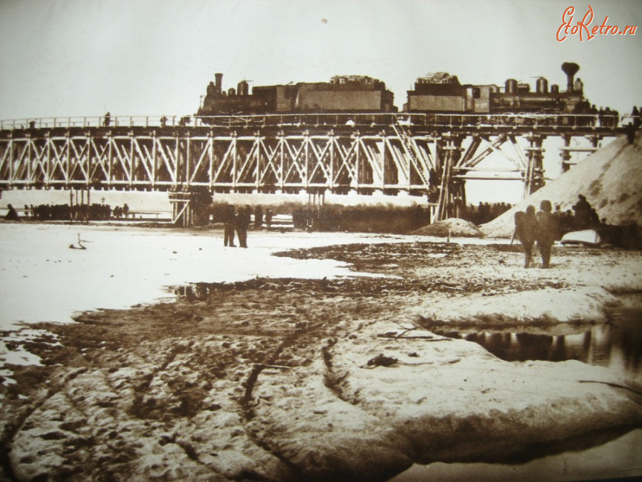 Железная дорога (поезда, паровозы, локомотивы, вагоны) - Статические испытания временного моста через реку