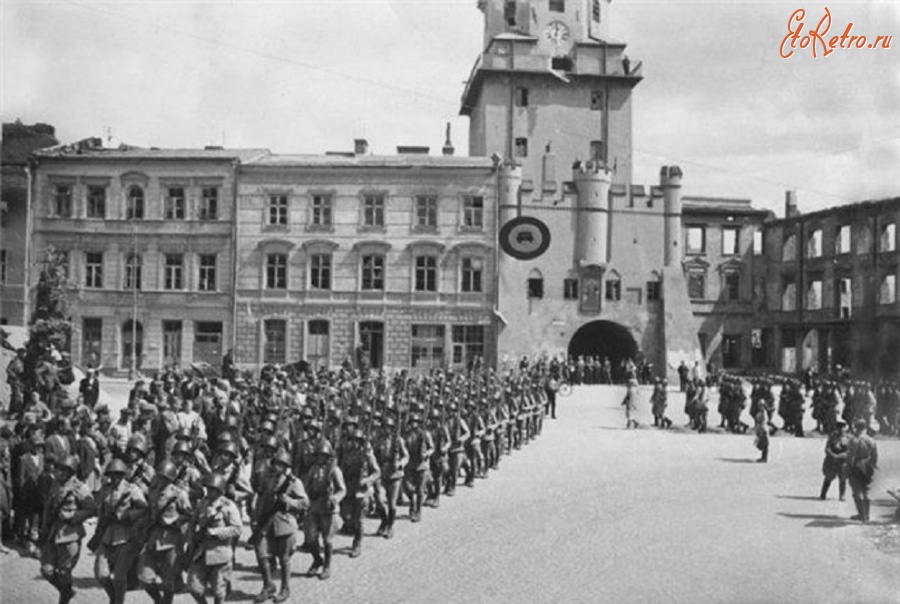 Люблин - Советские воины в освобождённом Люблине. Польша, 1944 г.