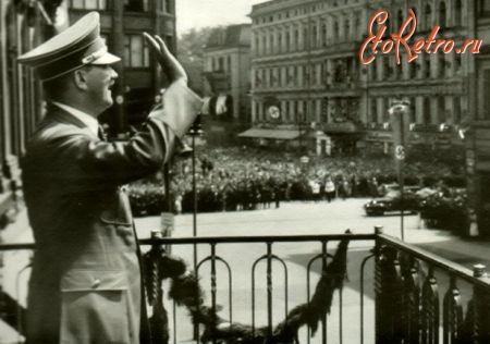 Вроцлав - Вроцлав (Бреслав).  Готель Монополь. Гітлер на балконі готелю.