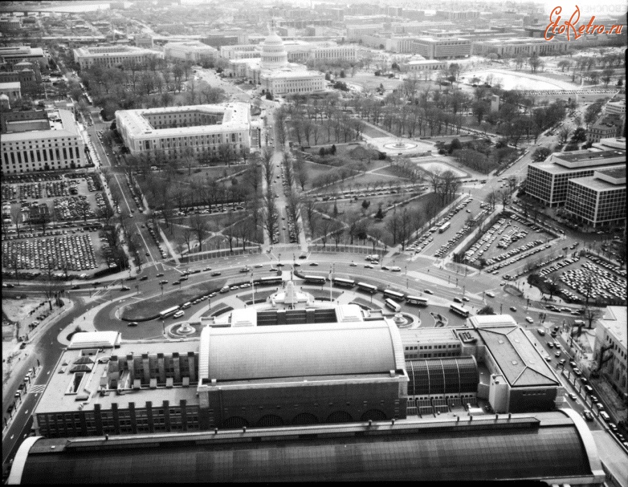 Вашингтон - Aerial view southwest along Delaware Avenue corridor from above Union Station. США , Вашингтон (округ Колумбия)