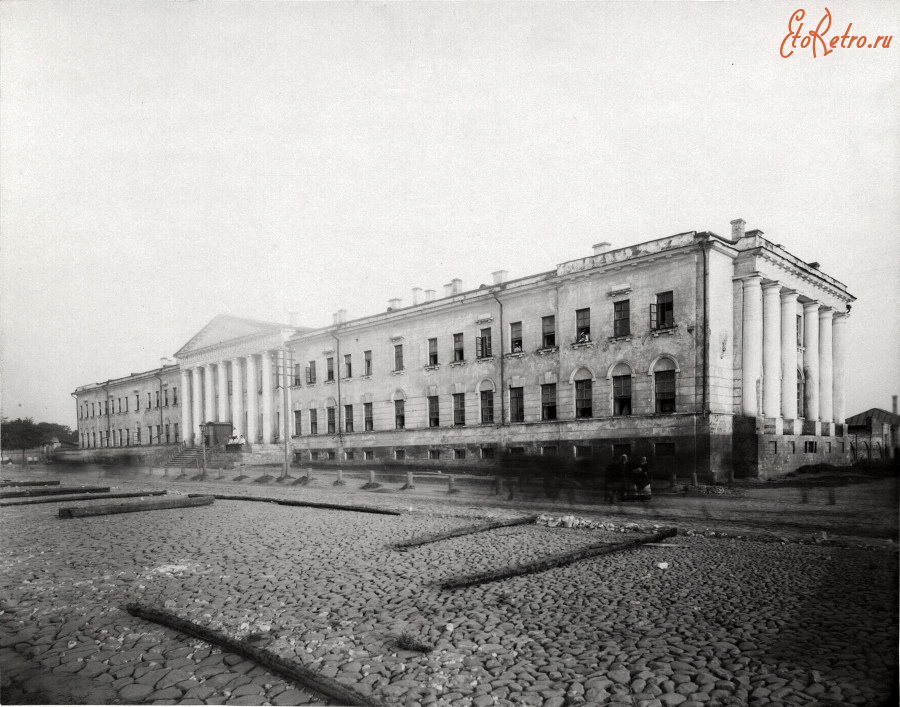 Рязань - Большие артиллерийские воинские казармы, в которых помещались 3 батареи 35-й Артиллерийской бригады.