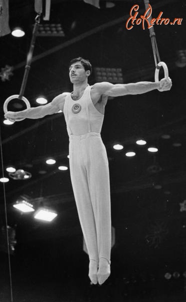 Спорт - Альберт  Азарян - советский гимнаст
