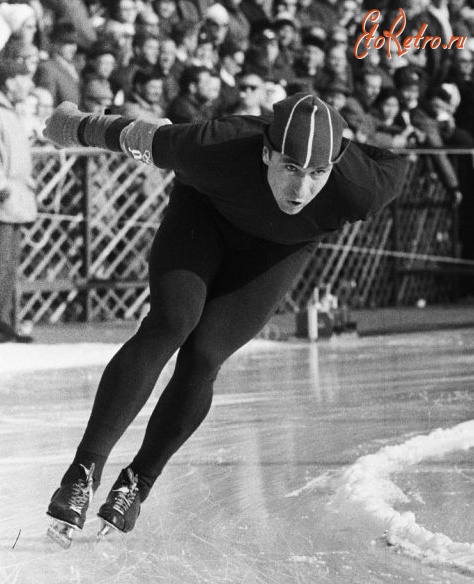 Спорт - Евгений Гришин - советский конькобежец и велогонщик, четырёхкратный олимпийский чемпион.