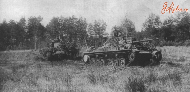 Военная техника - Советские танки «Валентайн» IX выдвигаются на боевые позиции