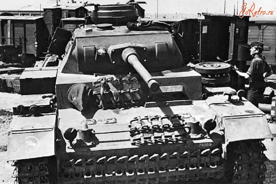 Военная техника - Танк Pz.III Ausf.J, вооруженный 50-мм длинноствольной пушкой. Восточный фронт, 1942 год