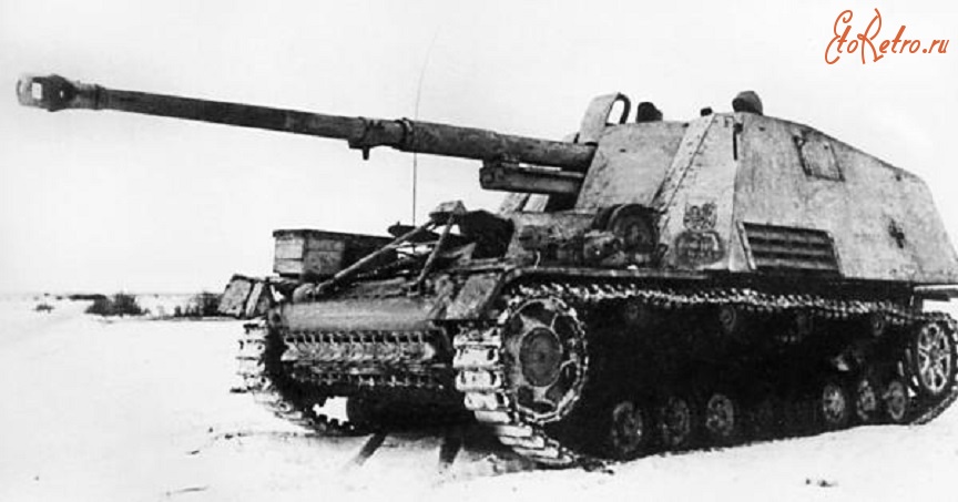 Военная техника - Немецкий истребитель танков «Насхорн» на огневой позиции. Восточный фронт, конец 1944 года