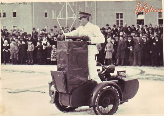 Военная техника - Немецкий радиопеленгатор установленный на мотоцикле с коляской