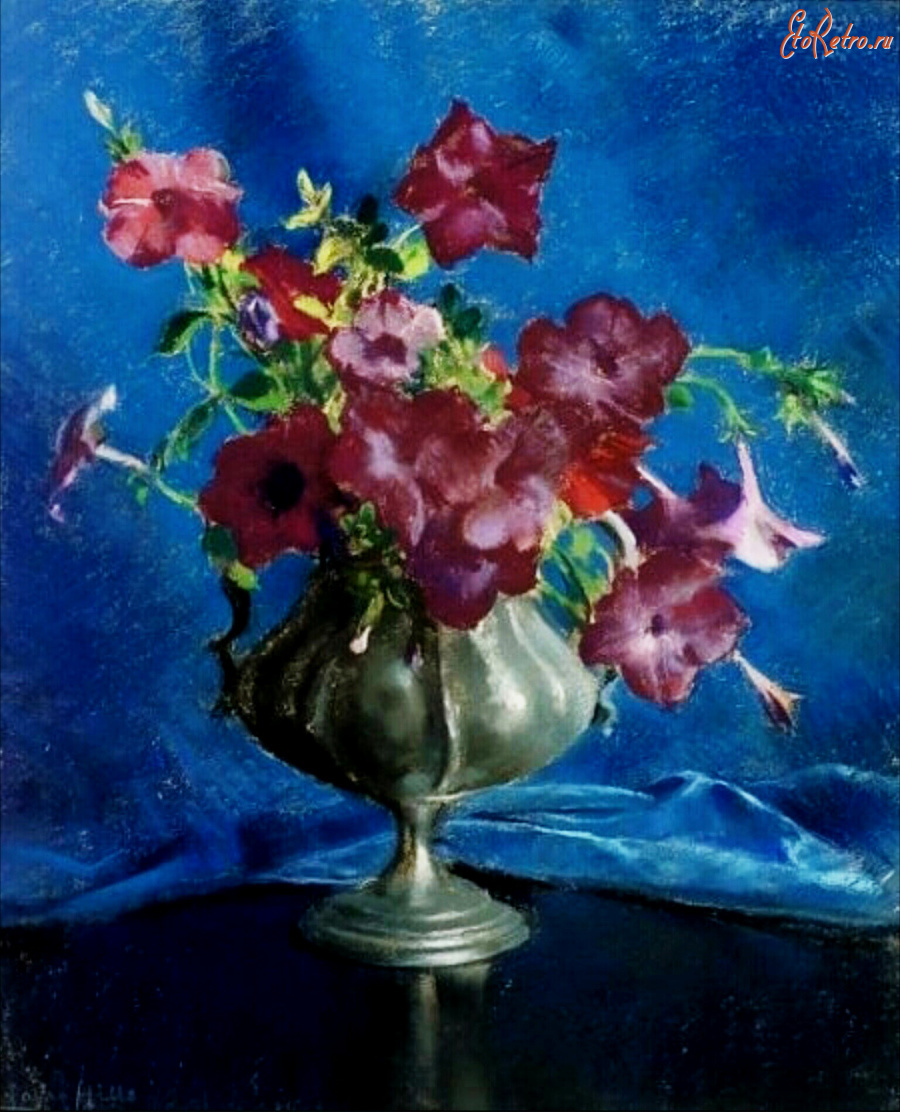 Картины - Лаура Комбс Хиллс. Серебряная ваза с петуньями