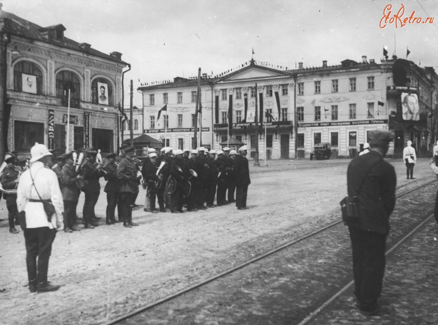 Курск - Красная площадь Курска перед началом торжества.