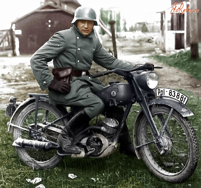 Калининградская область - Восточная Пруссия. Полицейский на мотоцикле Ardie VF 125
