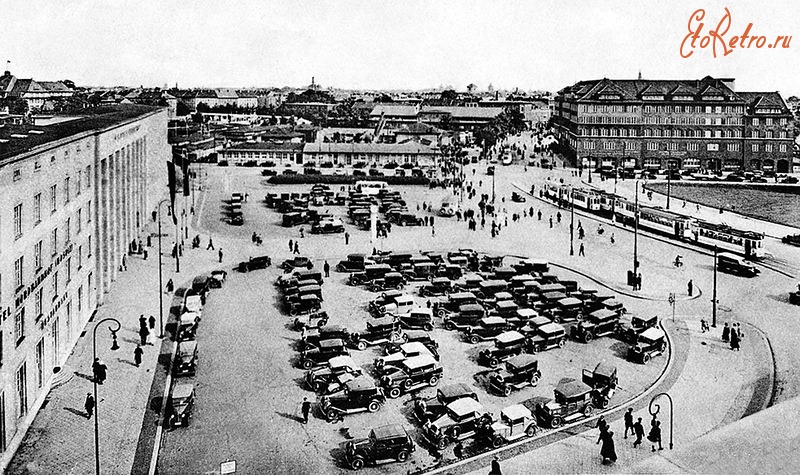 Калининград - Калининград (до 1946 г. Кёнигсберг) Площадь Адольфа Гитлера