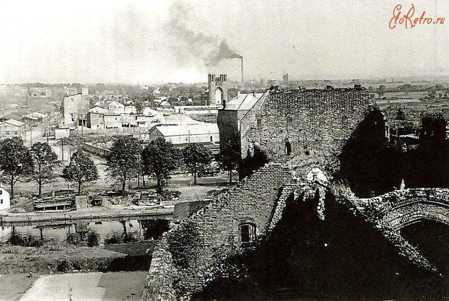 Калининград - Вид на остров Ломзе (ныне Октябрьский) в восточном направлении со стен Кафедрального собора.