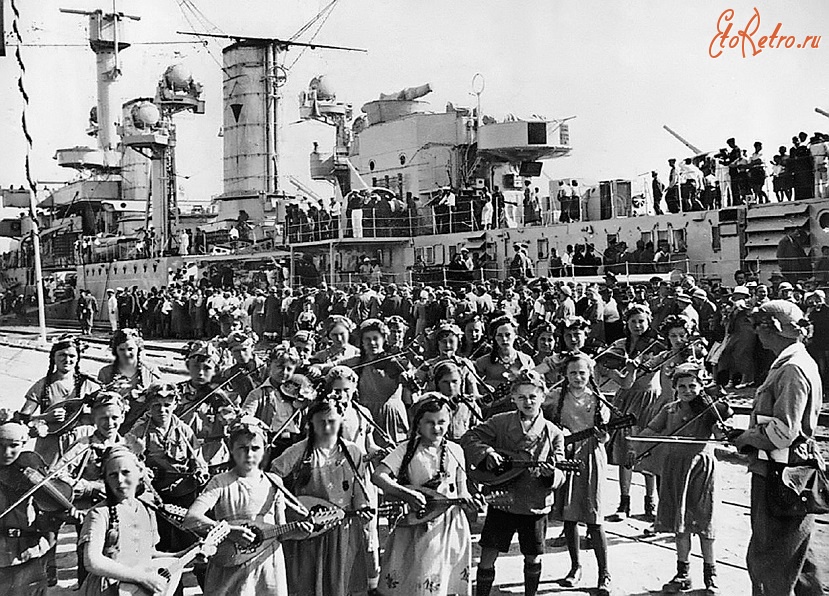 Калининград - Встреча немецкого лёгкого крейсера «Кёнигсберг» в порту Кёнигсберга.