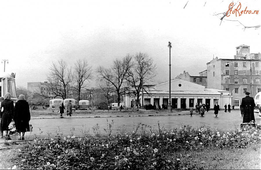 Калининград - Калининград. Вид на здание автобусной станции.