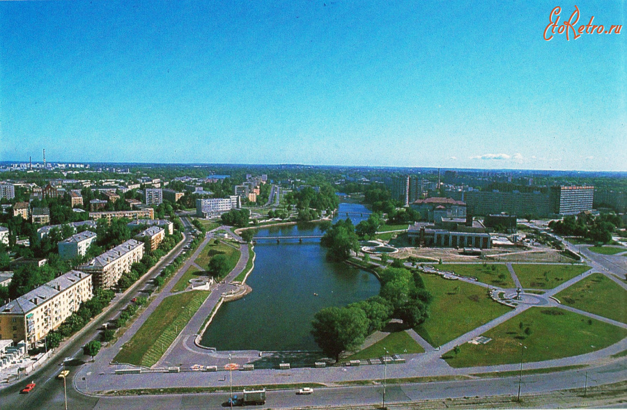 Калининград - Калининград. Вид на Нижнее озеро с Дома Советов.