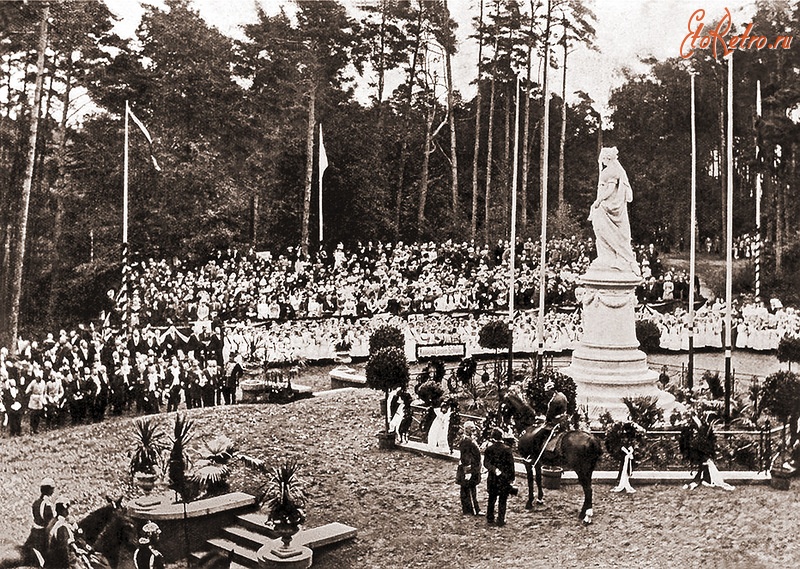 Советск - Советск (до 1946 .Тильзит).  Открытие памятника королеве Луизе