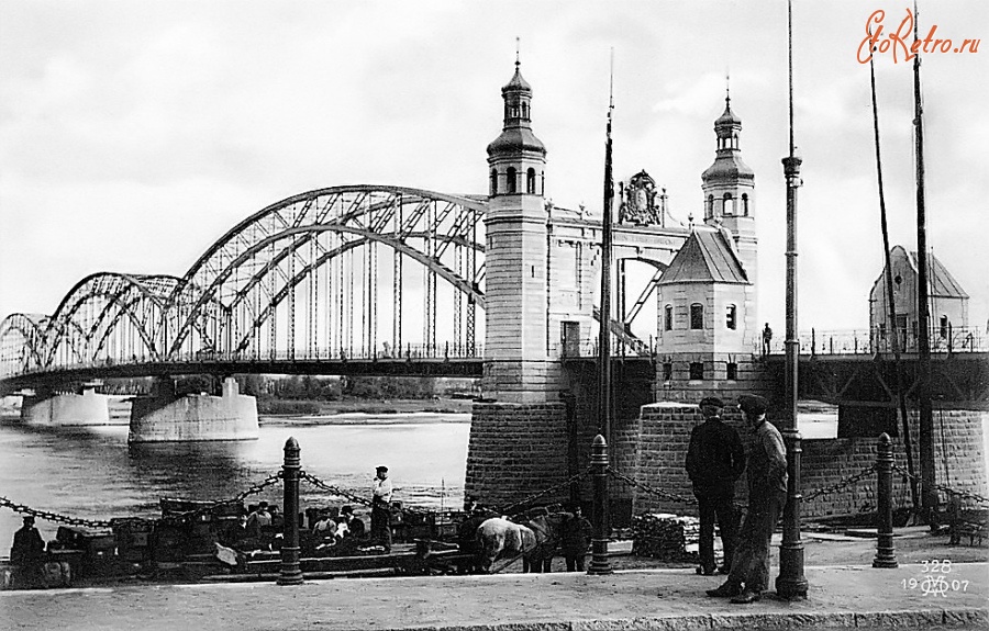 Советск - Тильзит. Вид с юго-западной стороны на мост Королевы Луизы и набережную Мемеля. 1907 г.