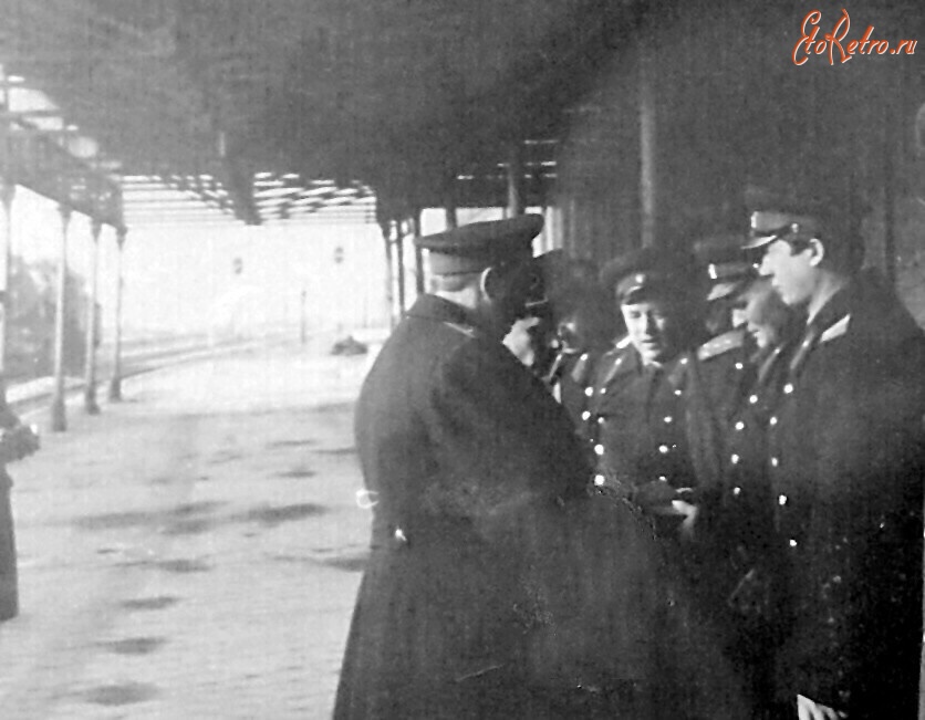 Черняховск - Черняховск. Станция Черняховск. 50-е годы. Утренний развод милицейского наряда.