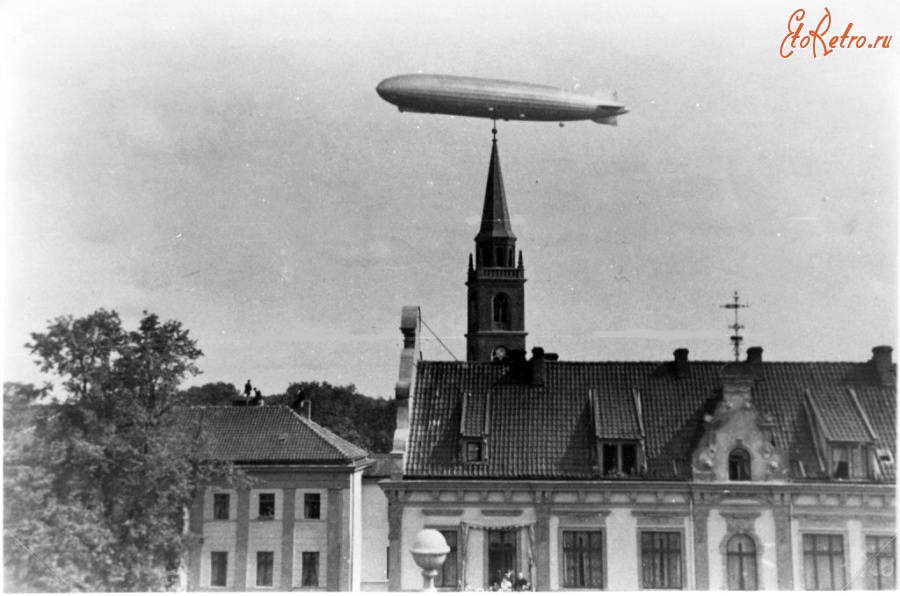 Гусев - Gumbinnen. Led zeppelin am Altstaedtische Kirche.