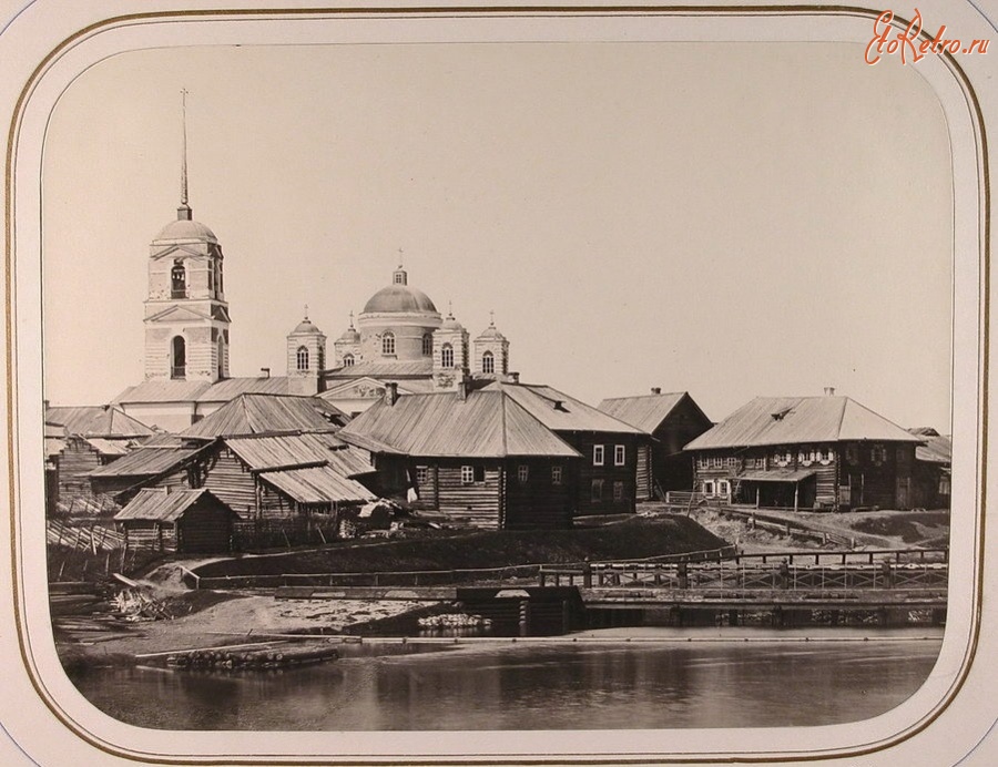 Ленинградская область - Шлиссельбургская плотина;на втором плане-церковь и жилые дома у Озерского погоста