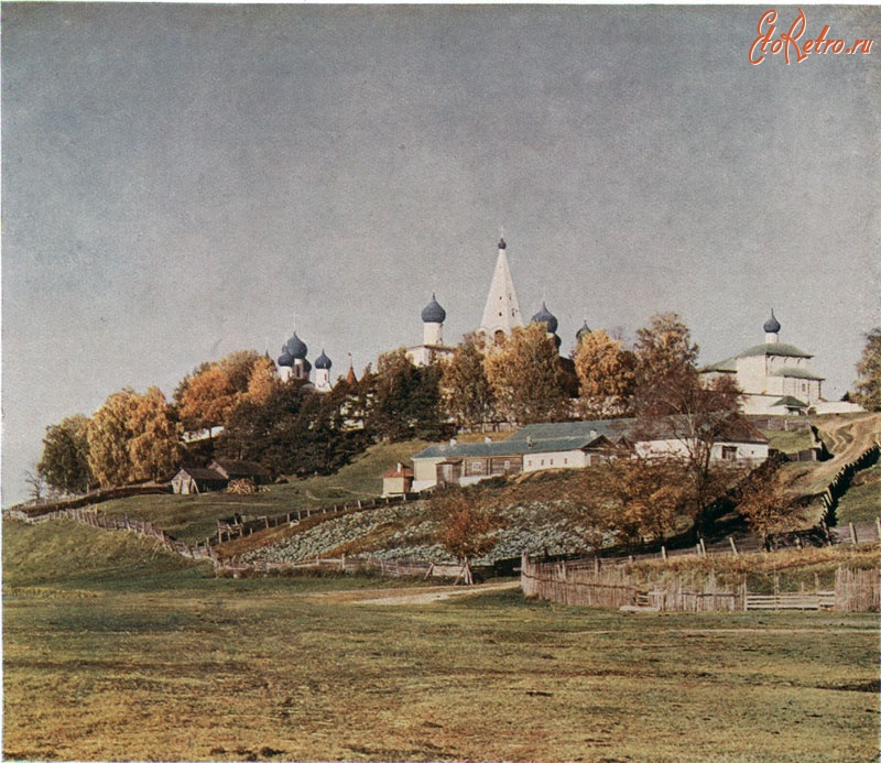Макарьев - Общий вид Макарьевского монастыря с р. Унжой. 1910