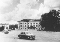 Пенза - Пенза.Вид на Губернаторский дом с Советской площади