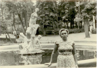 Вольск - У фонтана в городском парке
