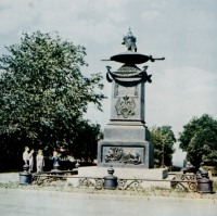 Полтава - Памятник на месте отдыха Петра 1