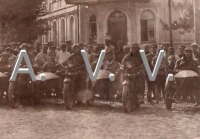 Рославль - Участники мотопробега Москва-Париж-Москва в Рославле. 1927 год.