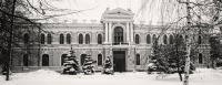 Украина - Полтава, здание Полтавского государственного колледжа управления и права