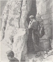 Кисловодск - Вход в Одну из пещер Боргустанского хребта
