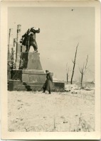 Нелидово - Разрушенный немецкими оккупантами памятник Ленину в посёлке Нелидово во время Великой Отечественной войны