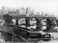 Москва - Прощальный взгляд на средневековый Большой Каменный мост,