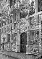 Москва - Иконостас Вознесенского собора, перенесенный в храм Двенадцати апостолов.