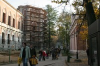 Москва - Царицыно. Начало реставрации. Вид по аллее к западу от Большого дворца