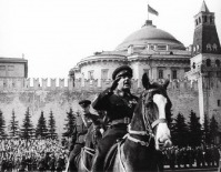 Москва - Ворошилов принимает военный парад. Москва, 1937 г.