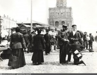 Москва - Примерка костюма на Сухаревском рынке 1900—1905, Россия, Москва,