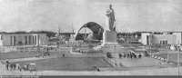 Москва - Панорама площади Механизации на ВСХВ