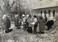 Болохово - Работники Болоховской больницы на субботнике 22 апреля 1978 года