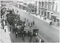 Санкт-Петербург - Июльская 1917 года демонстрация в Петрограде.