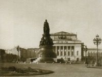 Санкт-Петербург - Памятник Екатерине II на Александринской площади.
