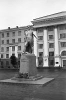Тверь - Памятник Г. К. Жукову