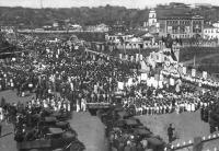 Чебоксары - Первомайская демонстрация на Красной площади. 1936 год.