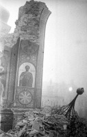 Киев - Руины Успенского собора ХI века в Киево-Печерской лавре, разрушенного немцами