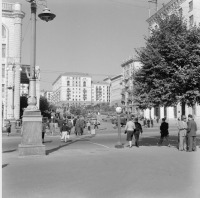 Киев - Киев.  Пешеходное движение на улице Киева.