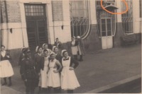 Ковель - Немецкие медработники у здания железнодорожного вокзала станции Ковель во время оккупации в 1941-1944