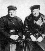 Знаменск - С.П.Королёв и С.И.Ветошкин-председатель комссии по пускам ракет Р-1.