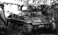 Одесса - Захваченный красноармейскими под Одессой румынский легкий танк R-1