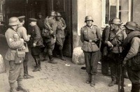 Львов - Львів.  Радянські і німецькі солдати у вересні 1939 року.