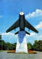 Запорожье - Запорожье. Памятник советским летчикам.
